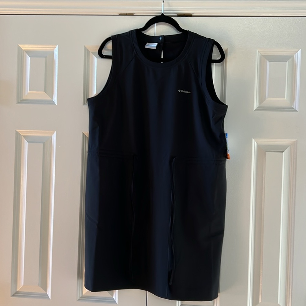 Columbia Black Technical Fabric Dress with Relaxed Silhouette